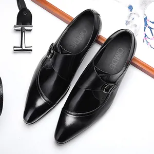 Chaussures en cuir noir pour hommes de style britannique à bout pointu et boucle