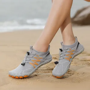 Breathable quick-dry water shoes for beach swimming and outdoor hiking activities