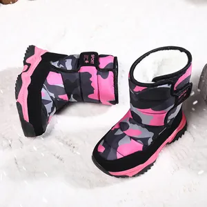 Botas de nieve de camuflaje rosa para niños con forro polar cálido y diseño impermeable
