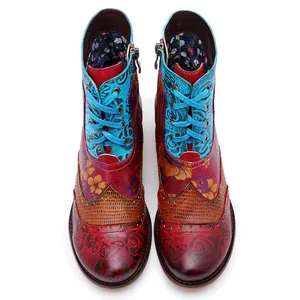 Vue de dessus détaillée de bottines rétro à lacets pour femmes avec imprimé floral