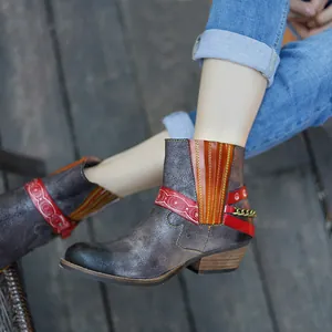 Bottines de style cowboy vintage en cuir fait main pour femmes avec détails ethniques