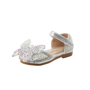 Zilveren prinsessenschoenen voor meisjes met strass-vlinder en parelversieringen