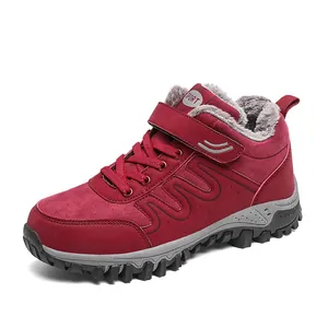 Zapatos de invierno rojos para caminar con forro de felpa grueso y suela de goma antideslizante