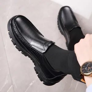 Schwarze Arbeitsschuhe für Herren aus Leder mit rutschfester dicker Gummisohle Finish