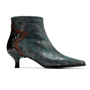 Vue détaillée latérale des bottines rétro françaises à texture métallique pour femmes