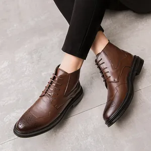 Bottes hautes en cuir marron richelieu classiques pour hommes, style élégant