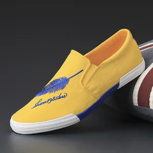 Heren Slip-On Canvas Schoenen Koreaanse Stijl Casual Board Schoenen Met Veren Borduurwerk Shan 1985 Mode Platte Loafers Voor Mannen