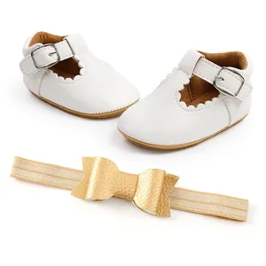 Elegante set di scarpe da principessa per neonati bianche con fascia a fiocco d'oro