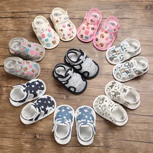 Surtido de sandalias coloridas para bebé con suelas blandas y cierre de velcro