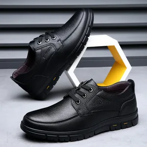 Chaussures de travail classiques en cuir noir pour hommes avec semelle épaisse