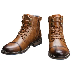 Vintage bruine leren Martin boots voor heren met zijrits en klassieke veters