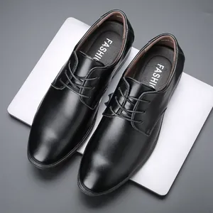 Zapatos de vestir para hombre en cuero negro con cordones clásicos