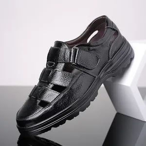 Sandalias casuales de cuero negro para hombre con velcro transpirable