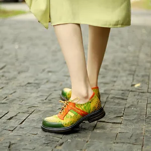 Vintage Lederhalbschuhe für Damen mit Blumenmuster, Schnürung und Blockabsatz