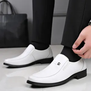 Eleganti scarpe da lavoro da uomo in pelle bianca per occasioni formali e casual