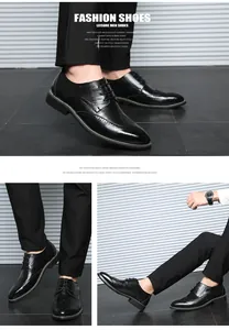 Viste dettagliate di scarpe Brogue stringate nere da uomo in ambiente formale