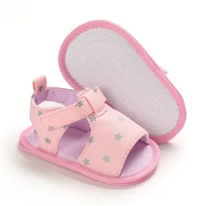 Sandales roses pour bébé avec motif étoiles et semelle souple antidérapante
