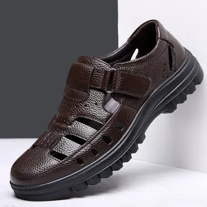 Sandalias de verano para hombre en cuero genuino marrón con diseño calado