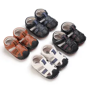Colección de sandalias de bebé con suela blanda en colores marrón negro y blanco para bebés