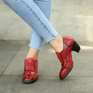 Talons Hauts Ethniques en Cuir Rouge Rétro pour Femmes avec Lacets Talon Bloc Motif Paisley Vintage Escarpins