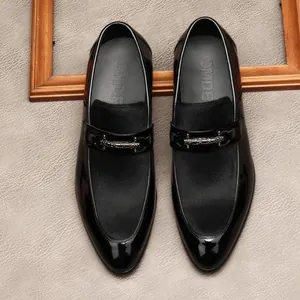 Edle schwarze Herren-Business-Schuhe aus Rindsleder und Ponyhaar mit schickem Metall-Bit