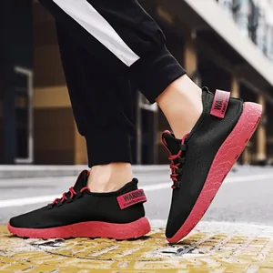 Scarpe sportive da uomo leggere e traspiranti con suola in EVA rossa e tomaia nera