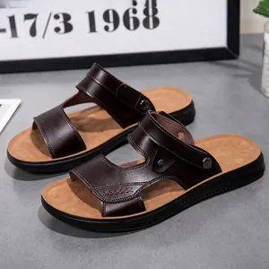 Sandali da uomo premium in pelle PU marrone con suola nera antiscivolo estivi
