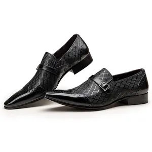 Chaussures pour hommes en cuir de veau noir avec motif en losange et boucle