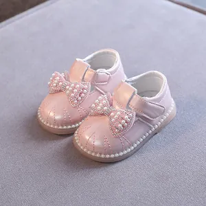 Elegante rosa Baby Mädchen Prinzessin Schuhe mit Perlenbogen und flexibler weicher Sohle