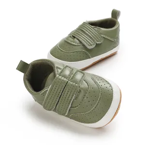 Grüne Baby-Lauflernschuhe aus PU-Leder mit weicher Sohle und atmungsaktivem Design
