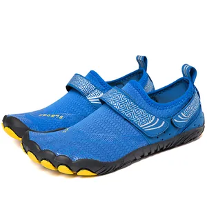 Blue water shoes for men and women, quick-dry barefoot sports shoes for hiking and swimming.