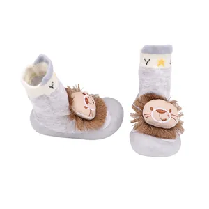 Baby Lauflernschuhe Socken in Grau mit süßem Cartoon Löwen Plüsch und weichen atmungsaktiven Sohlen