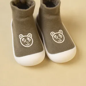 Olive green baby knitted walking shoes with cute cartoon bear pattern and soft white sole