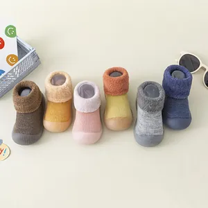 Baby Winter Gekämmte Baumwolle Socken Schuhe Kleinkind Warm Rutschfest Weiche Sohle Lauflernschuhe Gestrickt Kunstpelzbesatz