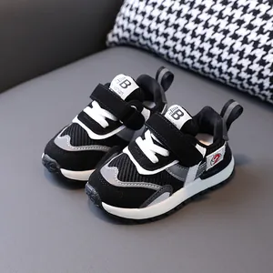 Stylish black and white breathable mesh kids sneakers for toddler boys girls walking shoes