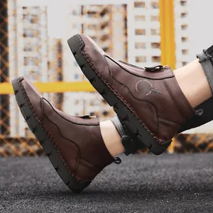 Bottines décontractées en cuir marron pour homme avec une fermeture éclair latérale