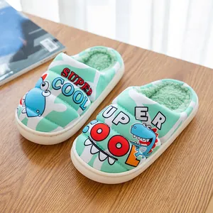 Komfortable Kinder-Winterhausschuhe mit Dinosaurier-Motiv und warmem Fleecefutter