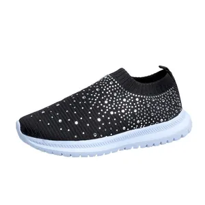 Atmungsaktive Damen-Flyknit-Sneaker mit eleganten Strasssteinen und weißer Sohle
