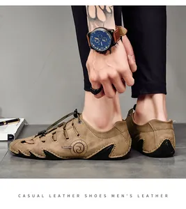 Nahaufnahme von braunen, atmungsaktiven Leder-Casual-Schuhen für Herren mit Ausschnittdesign