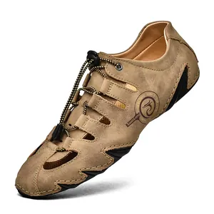 Atmungsaktive braune Leder-Herrensandalen mit elastischem Kordelzug und Lochmuster