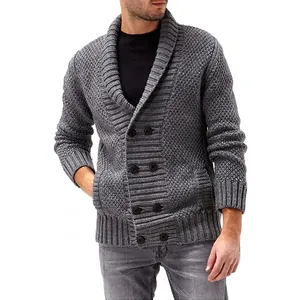 Herren-Strickjacke mit Doppelreiher-Knopfleiste und Schalkragen in Grau