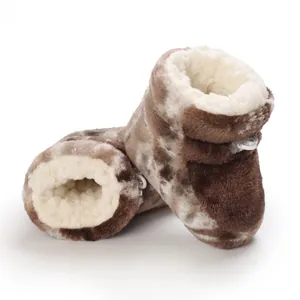 Bottes d'hiver en peluche marron pour bébé avec doublure chaude et semelles souples