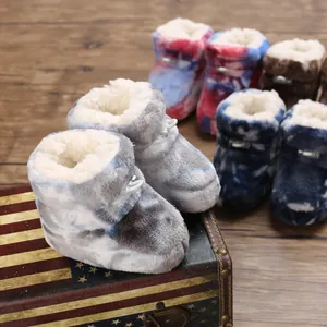 Bottines d'hiver chaudes pour bébé avec motif tie-dye et doublure en peluche douce