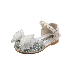 Chaussures de princesse argentées pailletées pour filles avec nœud en perles et bride