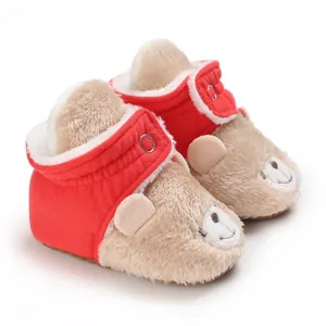 Botas de nieve de felpa para bebé con diseño de oso y tela roja cálida para el invierno
