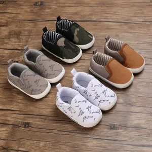 Diverse stijlen zachte babyloopschoenen met schattige dinosaurus- en camopatronen