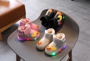 Botas de nieve con luces LED para niños pequeños con forro de felpa cálido