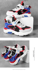Vue détaillée des baskets pour garçons en maille avec semelles antidérapantes