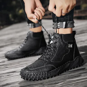 Bottines Martin stylées pour hommes avec doublure polaire chaude en noir texturé