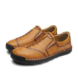 Handgestikte bruine leren herenloafers met duurzame rubberen zool voor op reis
